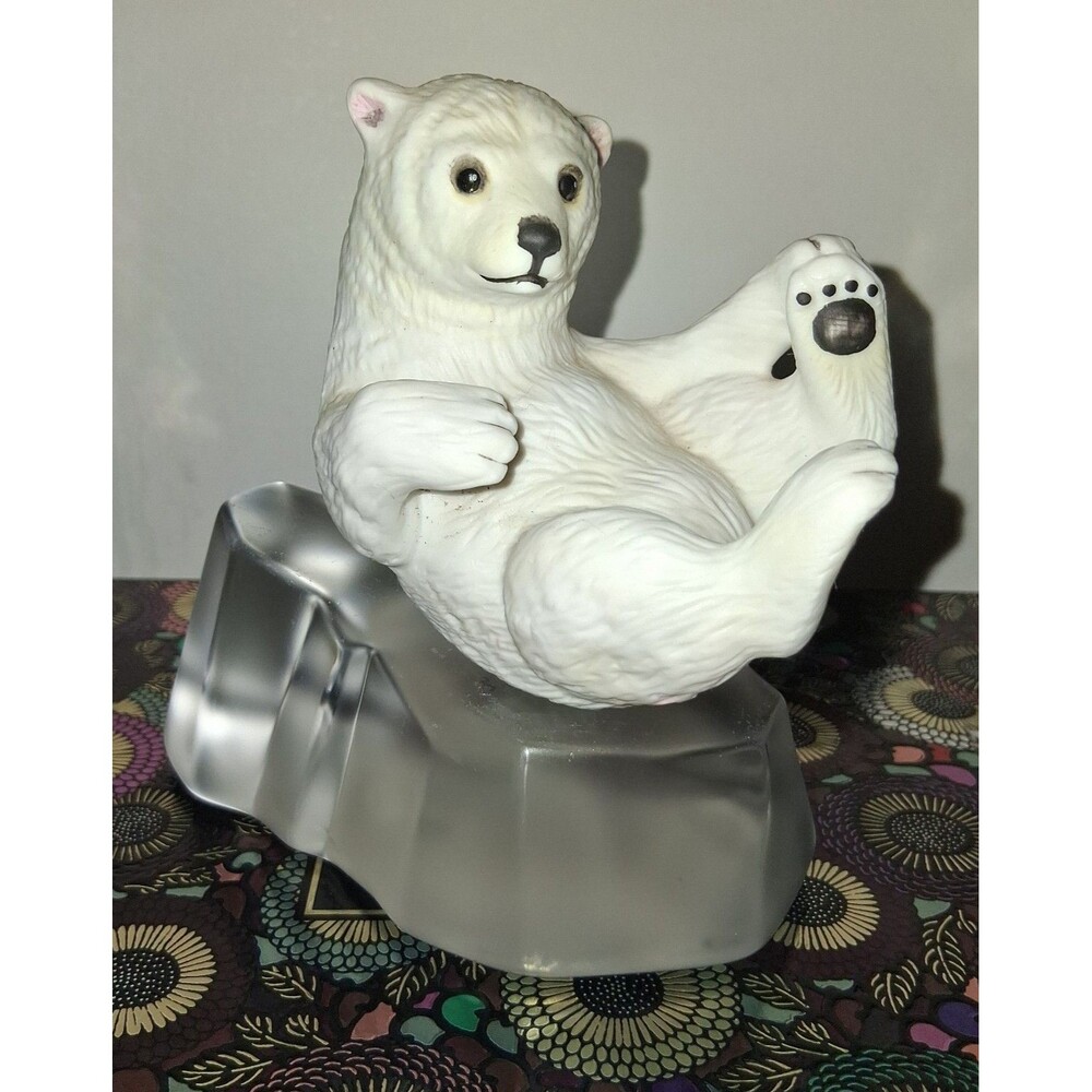 Vintage Franklin Mint 1988 Snow Cub